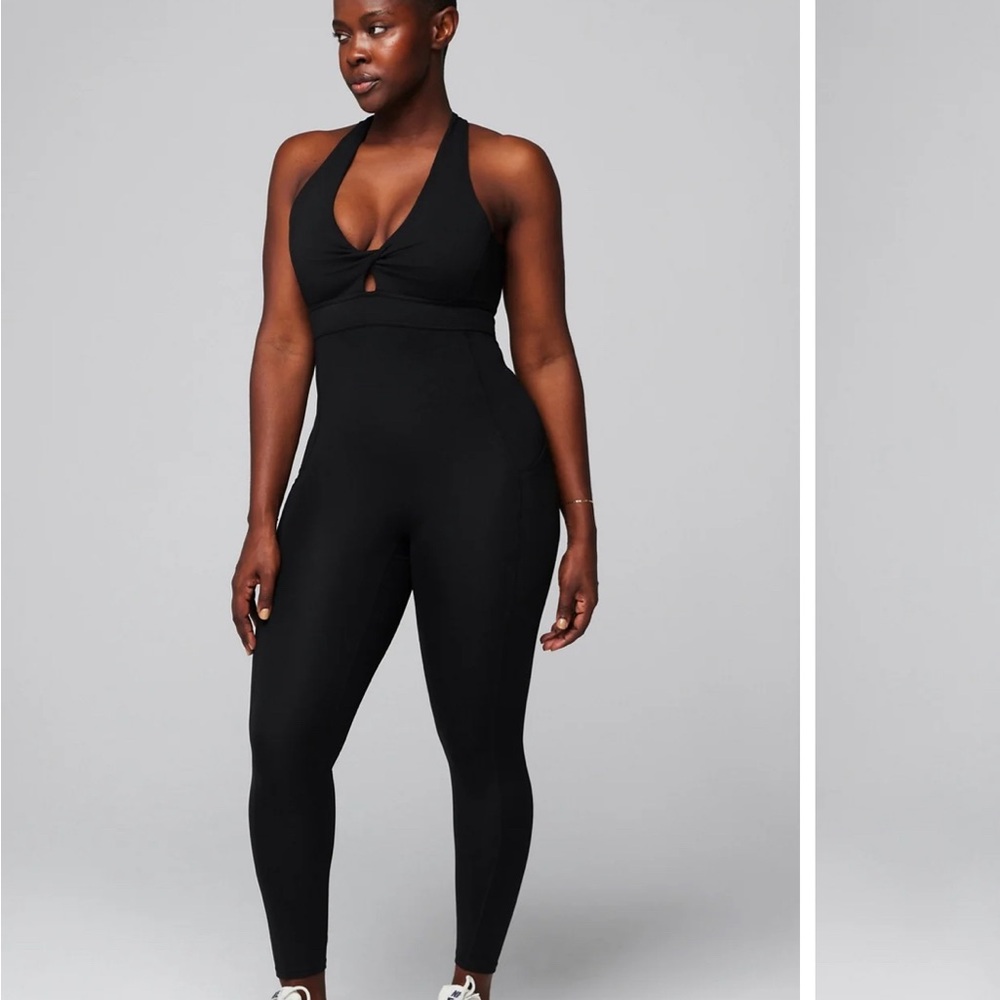 Oasis Twist Front Pocket 7/8 Jumpsuit